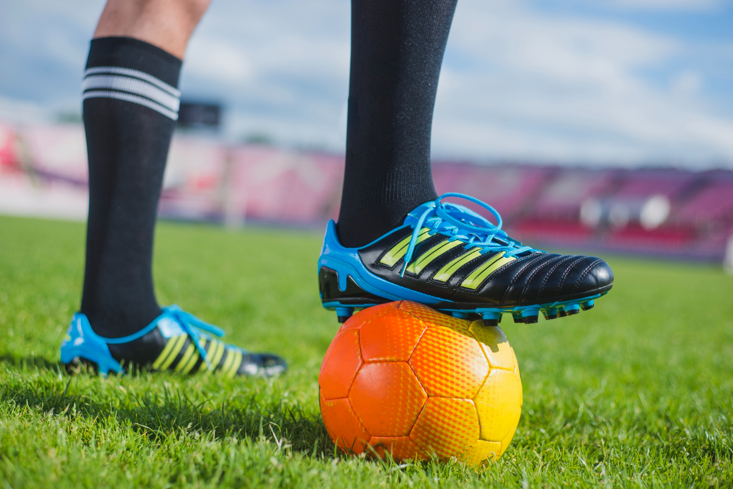 Athletic equipment tracking with software solutions Athletic equipment tracking with software solutions