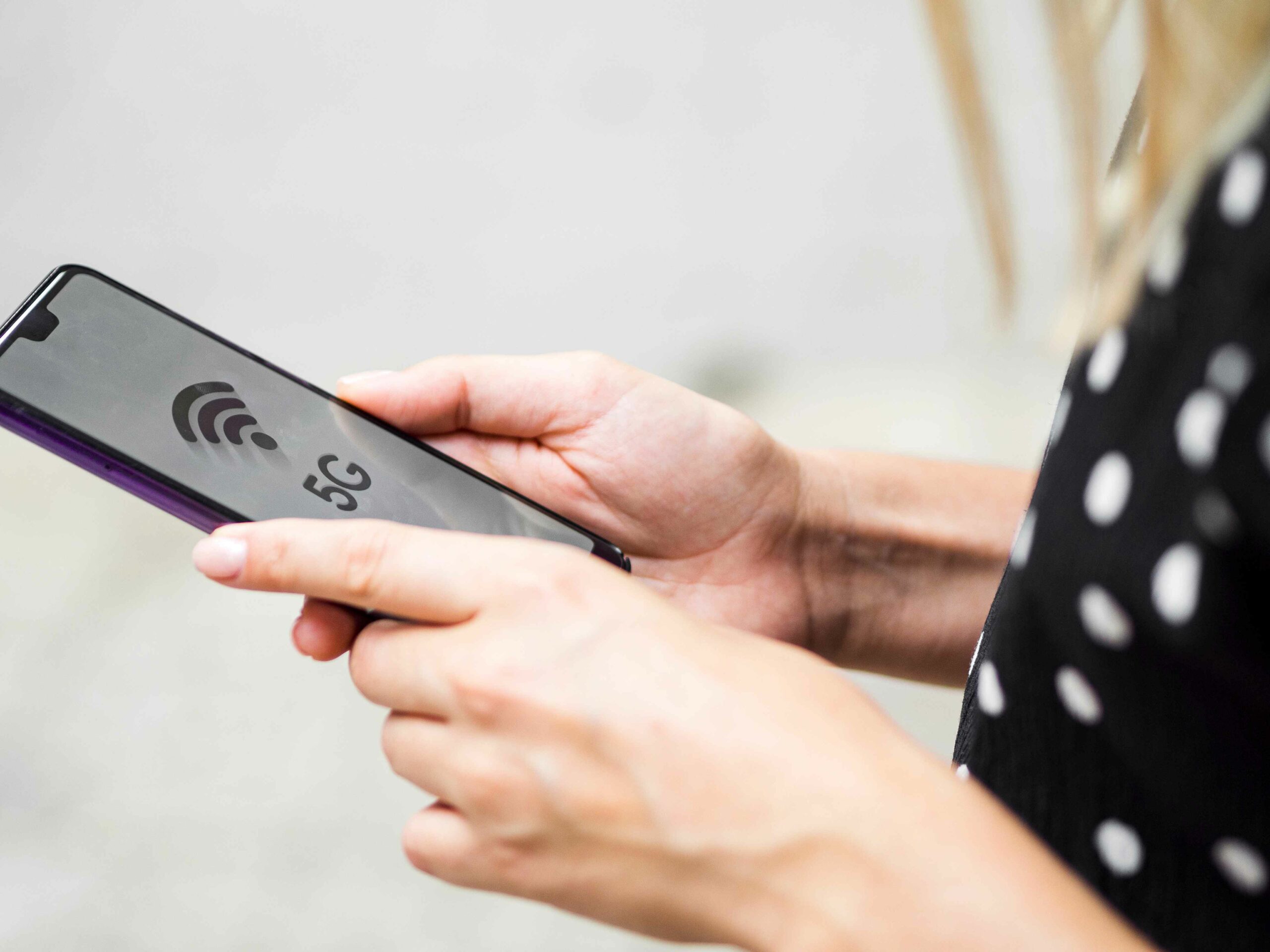 Active RFID tags for asset visibility and control